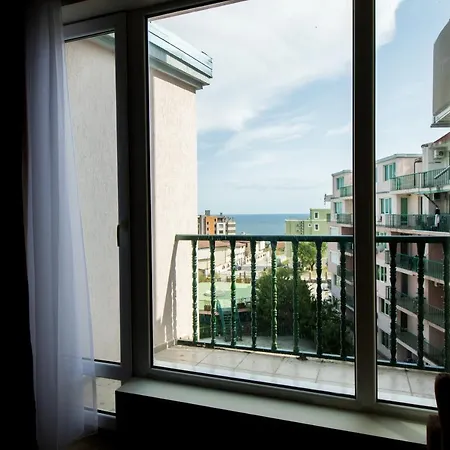 Guest Trigor Apartment Saints Constantine and Helena